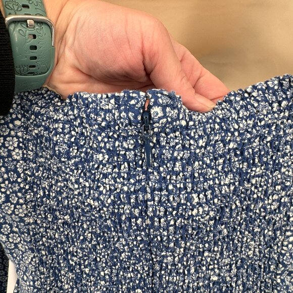 Wilfred Dress‎ Womens 0 Blue White Floral Cotton Smocked Waist Zip Back Ruffle - Picture 6 of 10